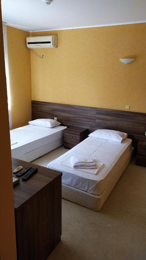 Paradise Bay Hotel Pomorie Ngoại thất bức ảnh