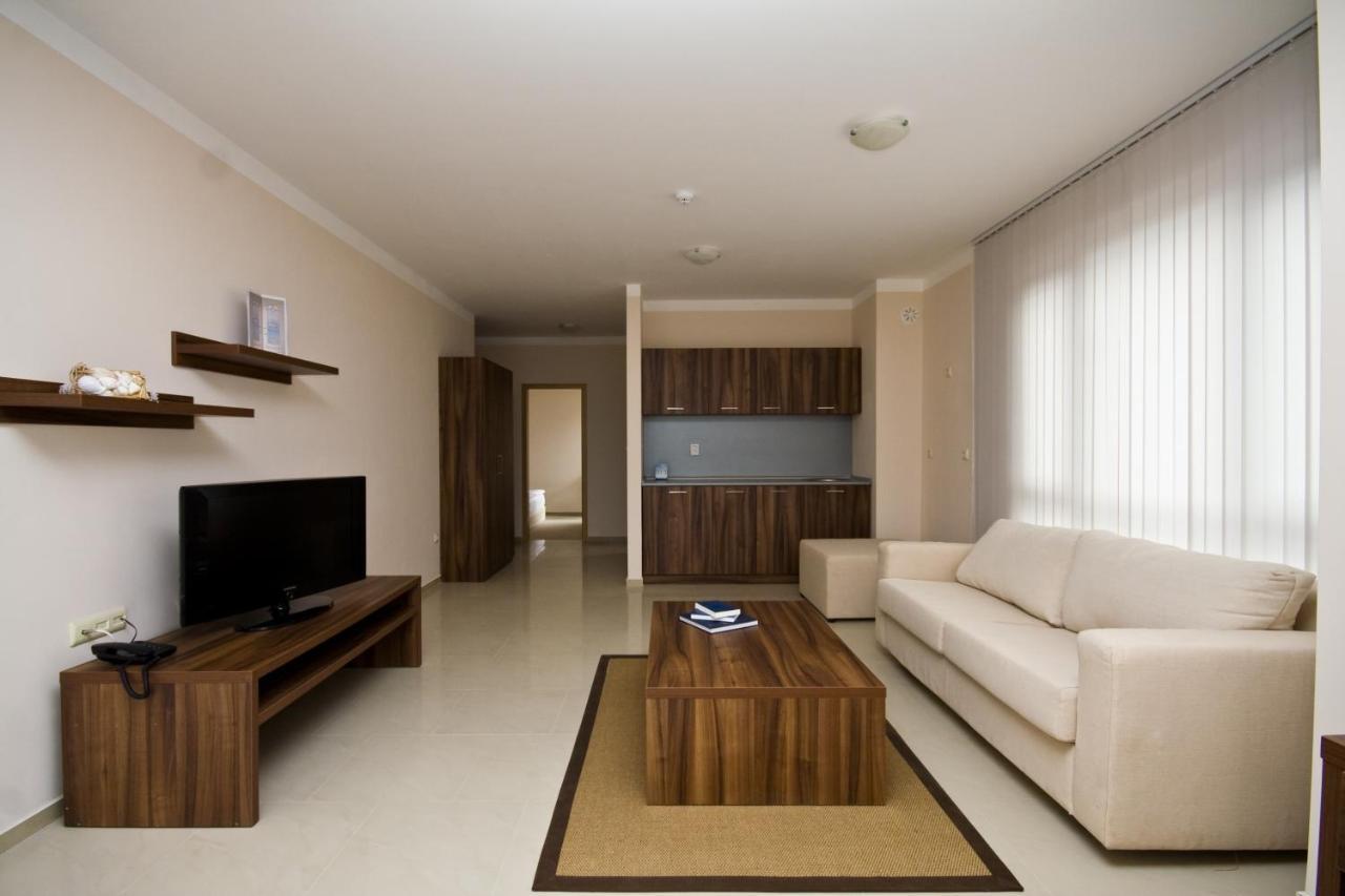 Paradise Bay Hotel Pomorie Ngoại thất bức ảnh