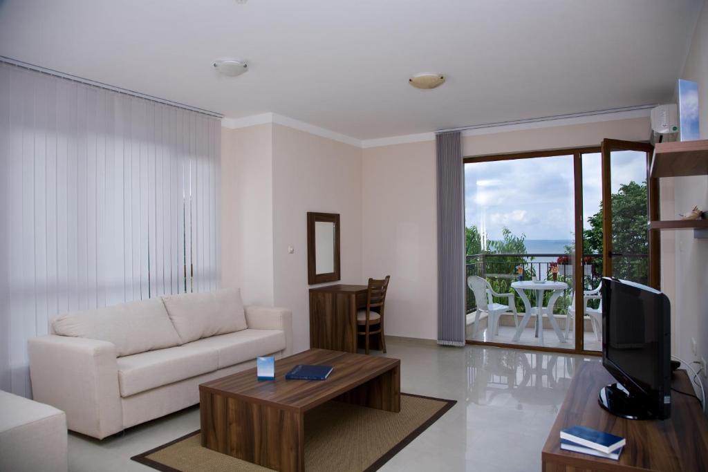 Paradise Bay Hotel Pomorie Phòng bức ảnh