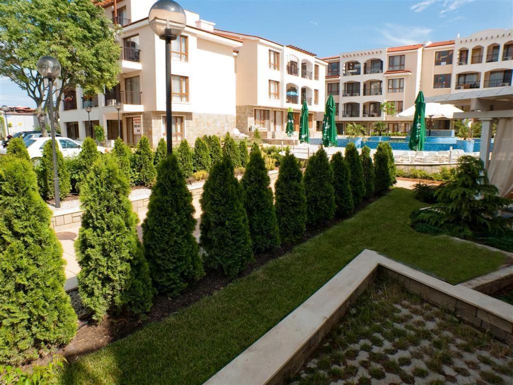 Paradise Bay Hotel Pomorie Ngoại thất bức ảnh