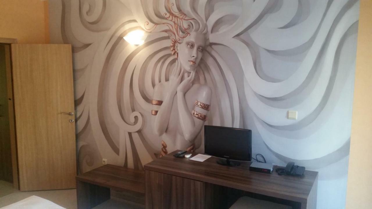Paradise Bay Hotel Pomorie Ngoại thất bức ảnh