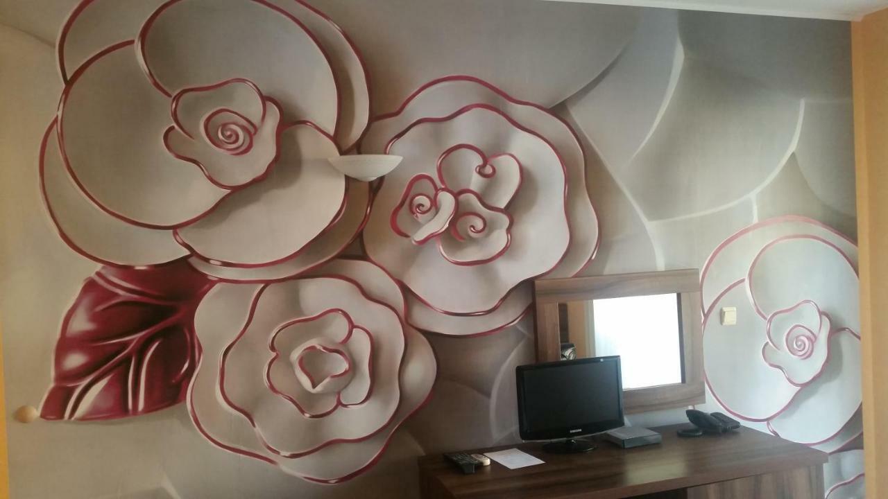 Paradise Bay Hotel Pomorie Ngoại thất bức ảnh